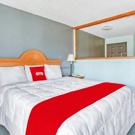 Отель Oyo Townhouse Tulsa Woodland Hills Экстерьер фото