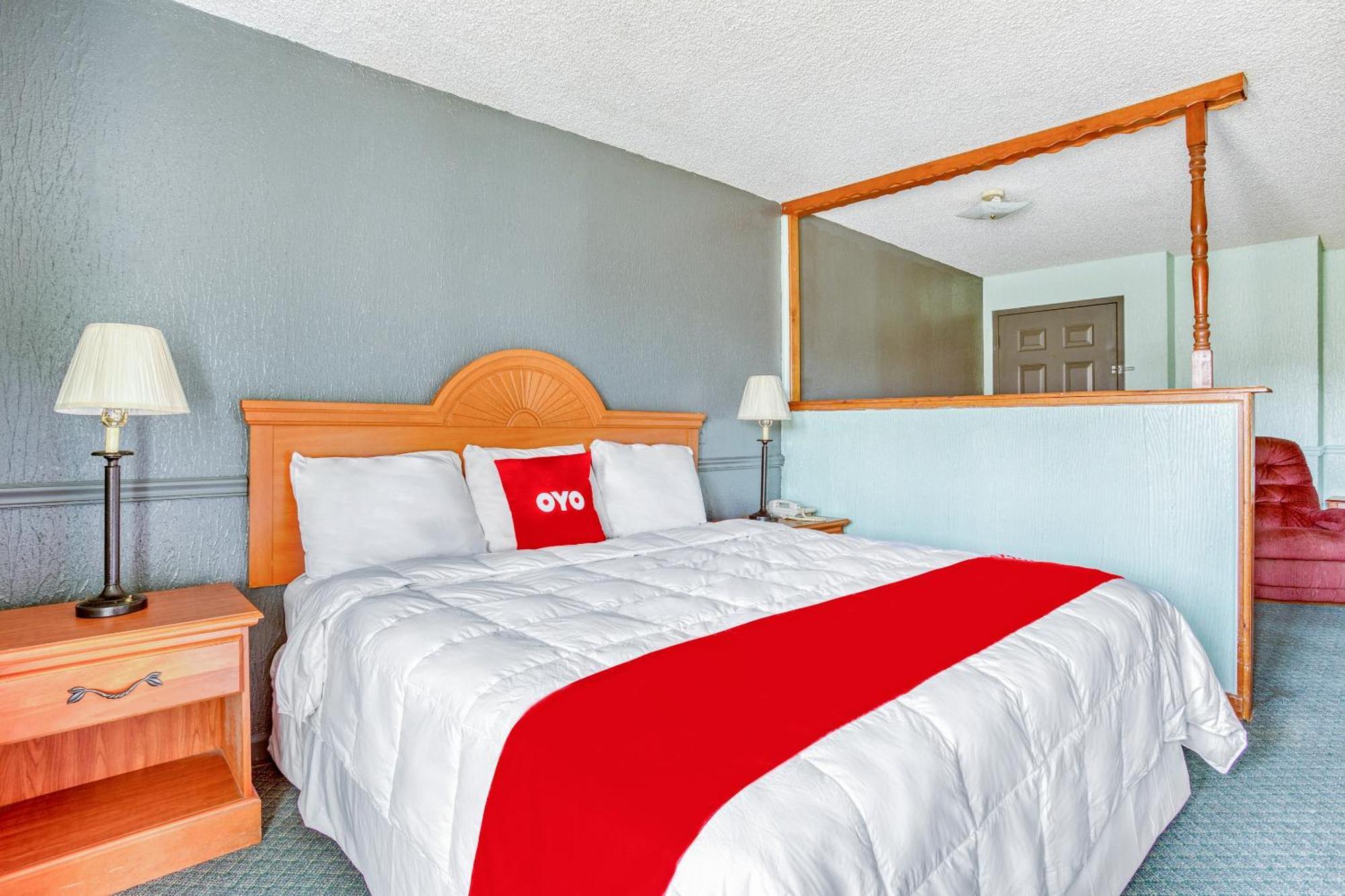 Отель Oyo Townhouse Tulsa Woodland Hills Экстерьер фото