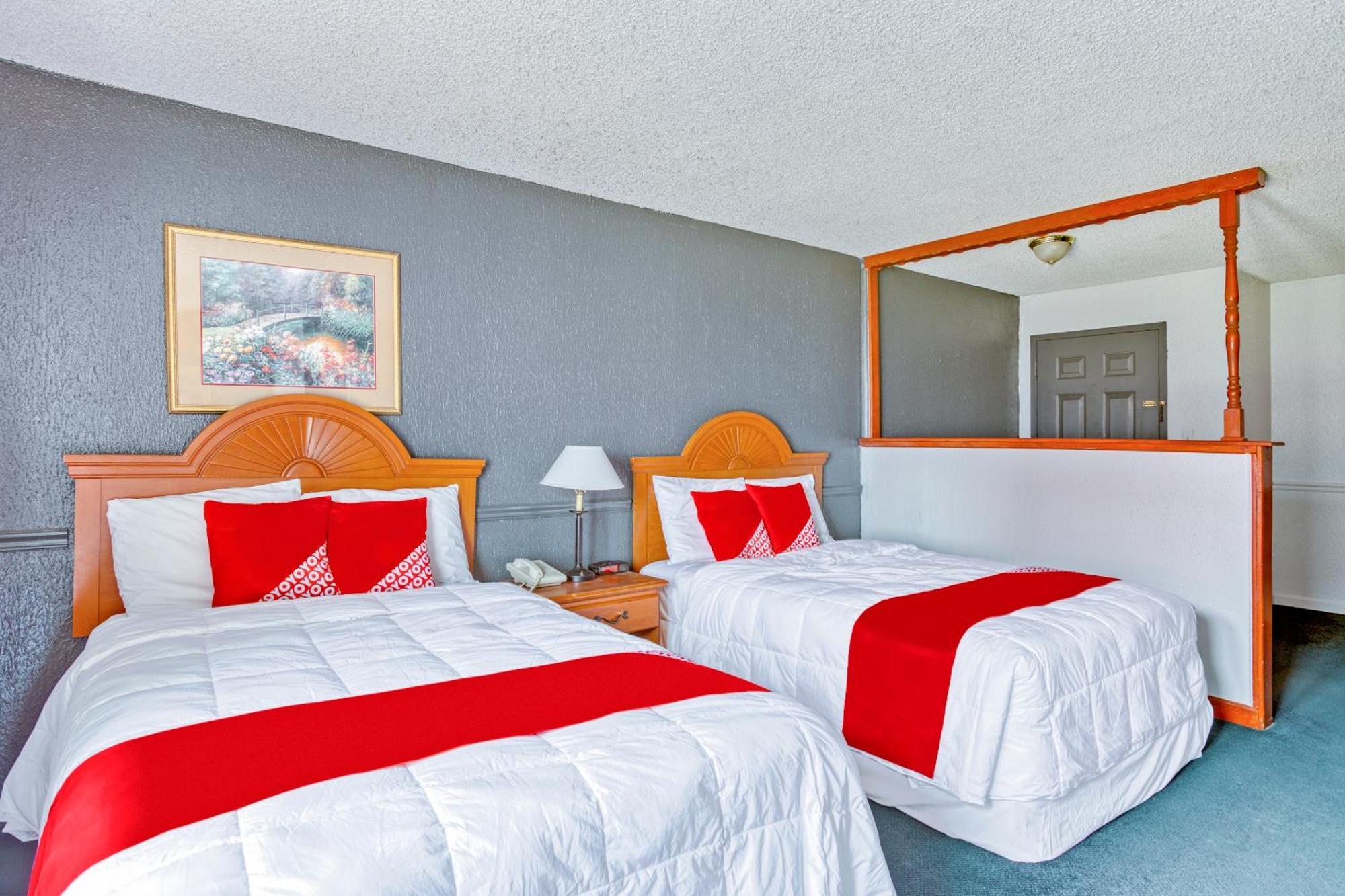Отель Oyo Townhouse Tulsa Woodland Hills Экстерьер фото